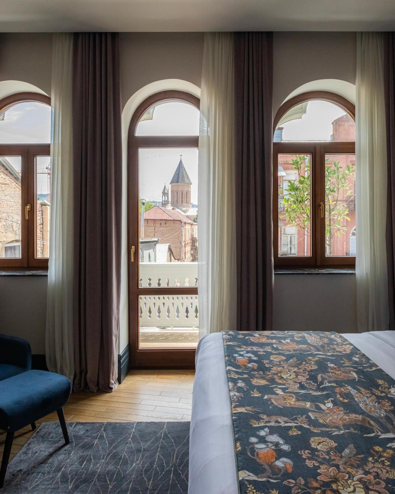 Puris Moedani Boutique Hotel Tbilisi ภายนอก รูปภาพ