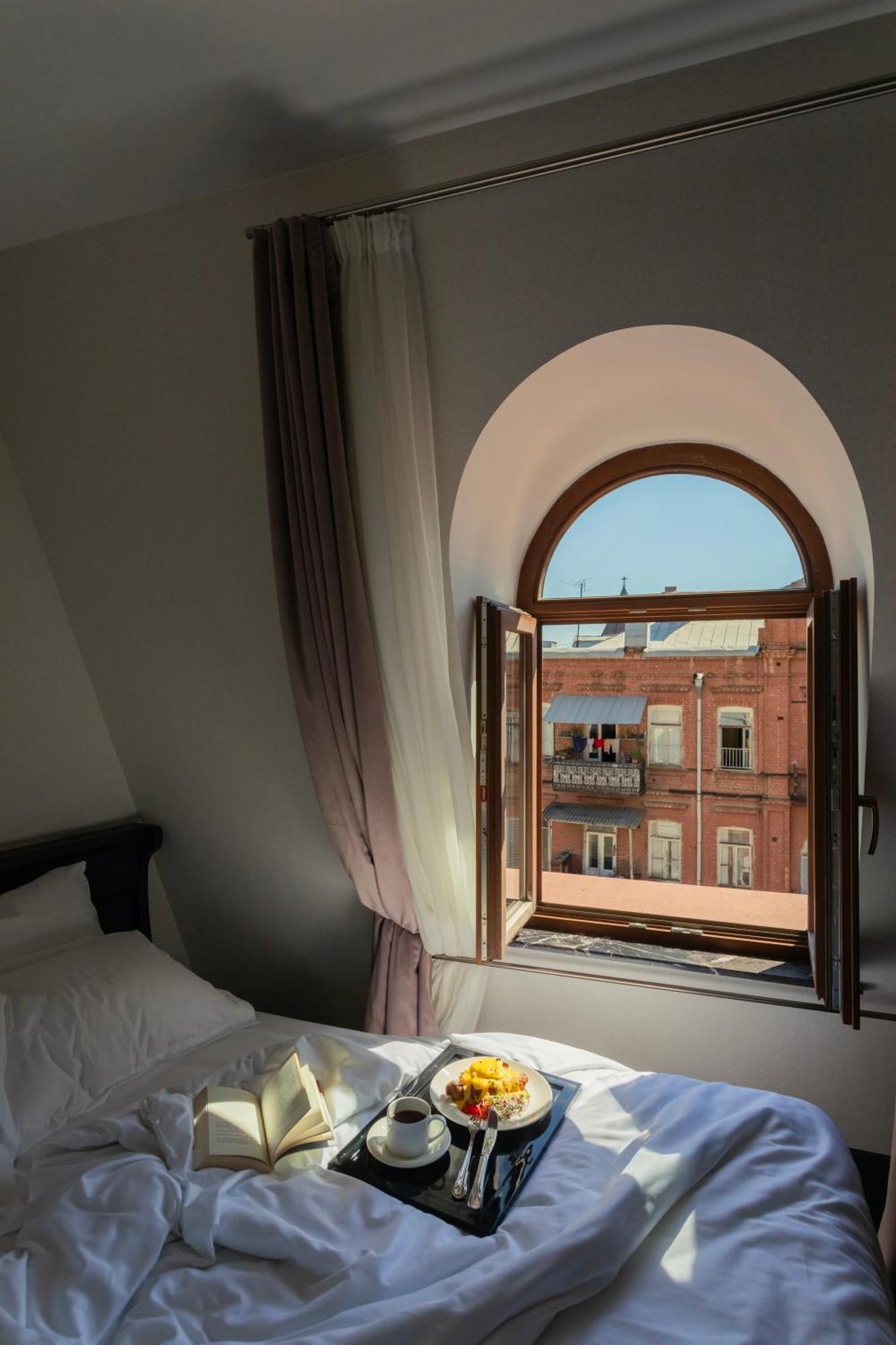 Puris Moedani Boutique Hotel Tbilisi ภายนอก รูปภาพ