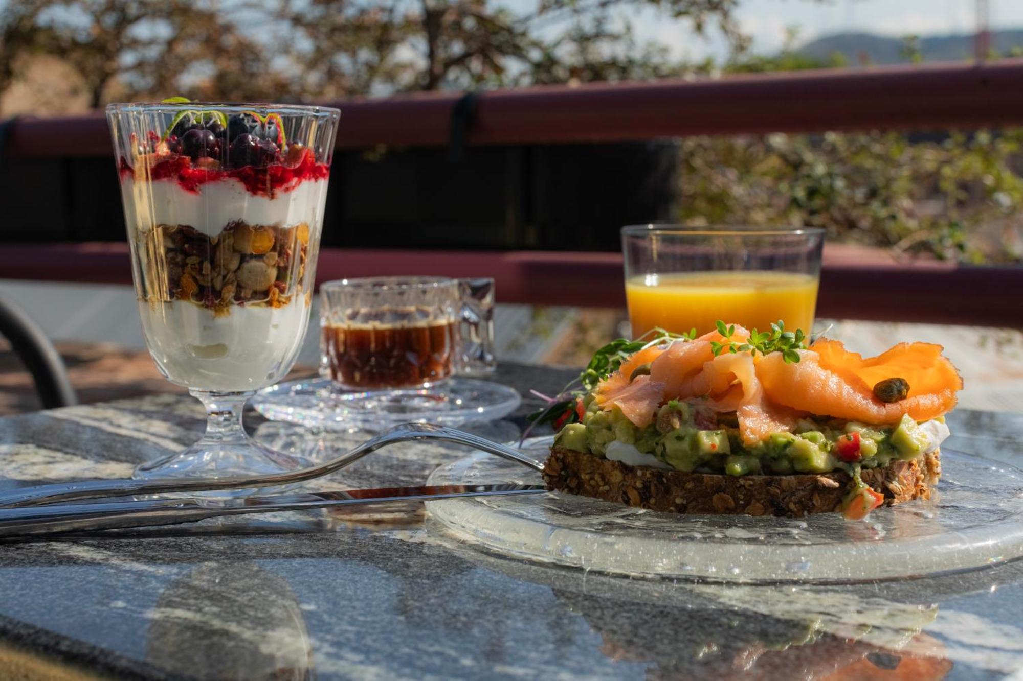 Puris Moedani Boutique Hotel Tbilisi ภายนอก รูปภาพ