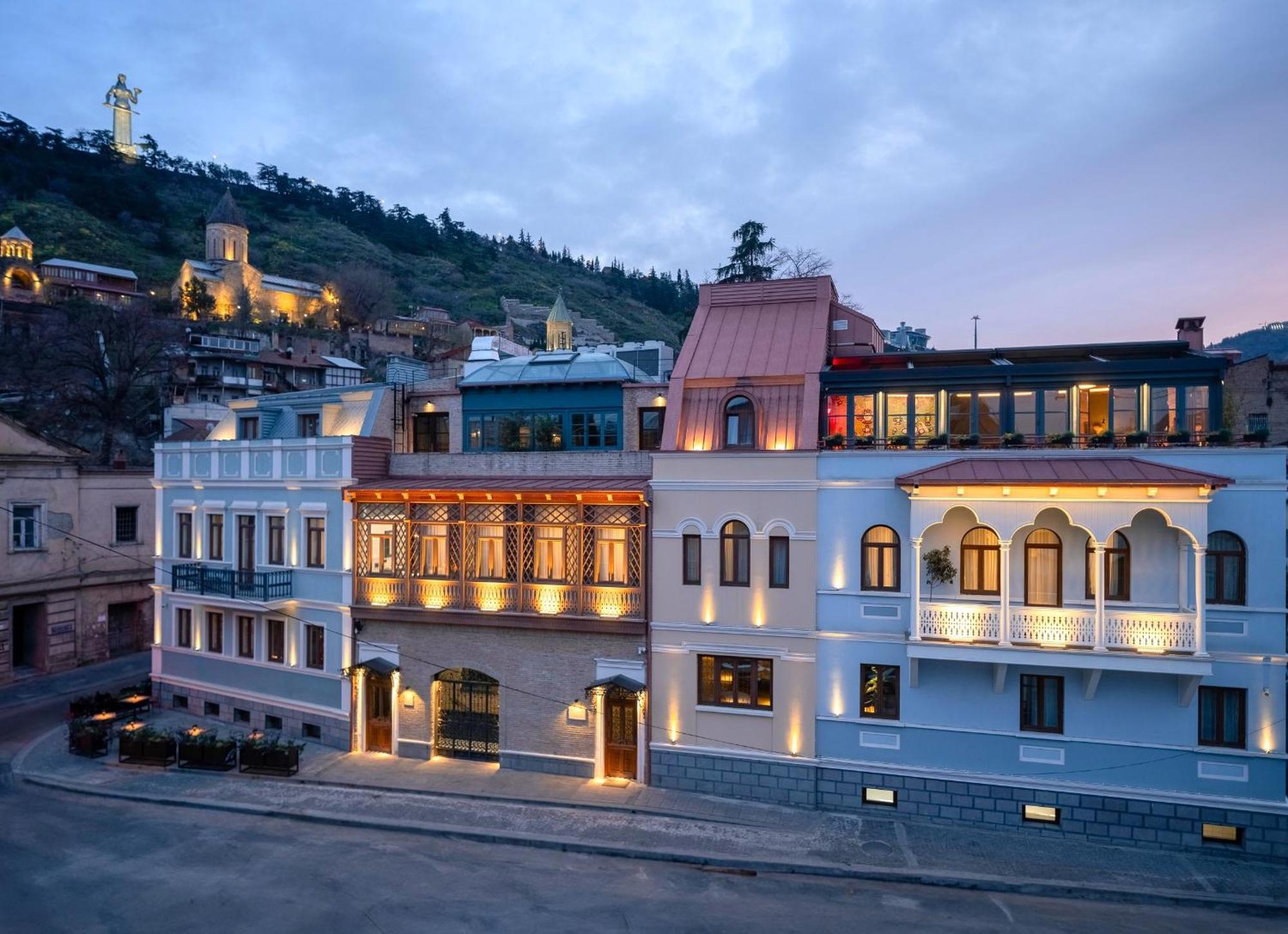 Puris Moedani Boutique Hotel Tbilisi ภายนอก รูปภาพ