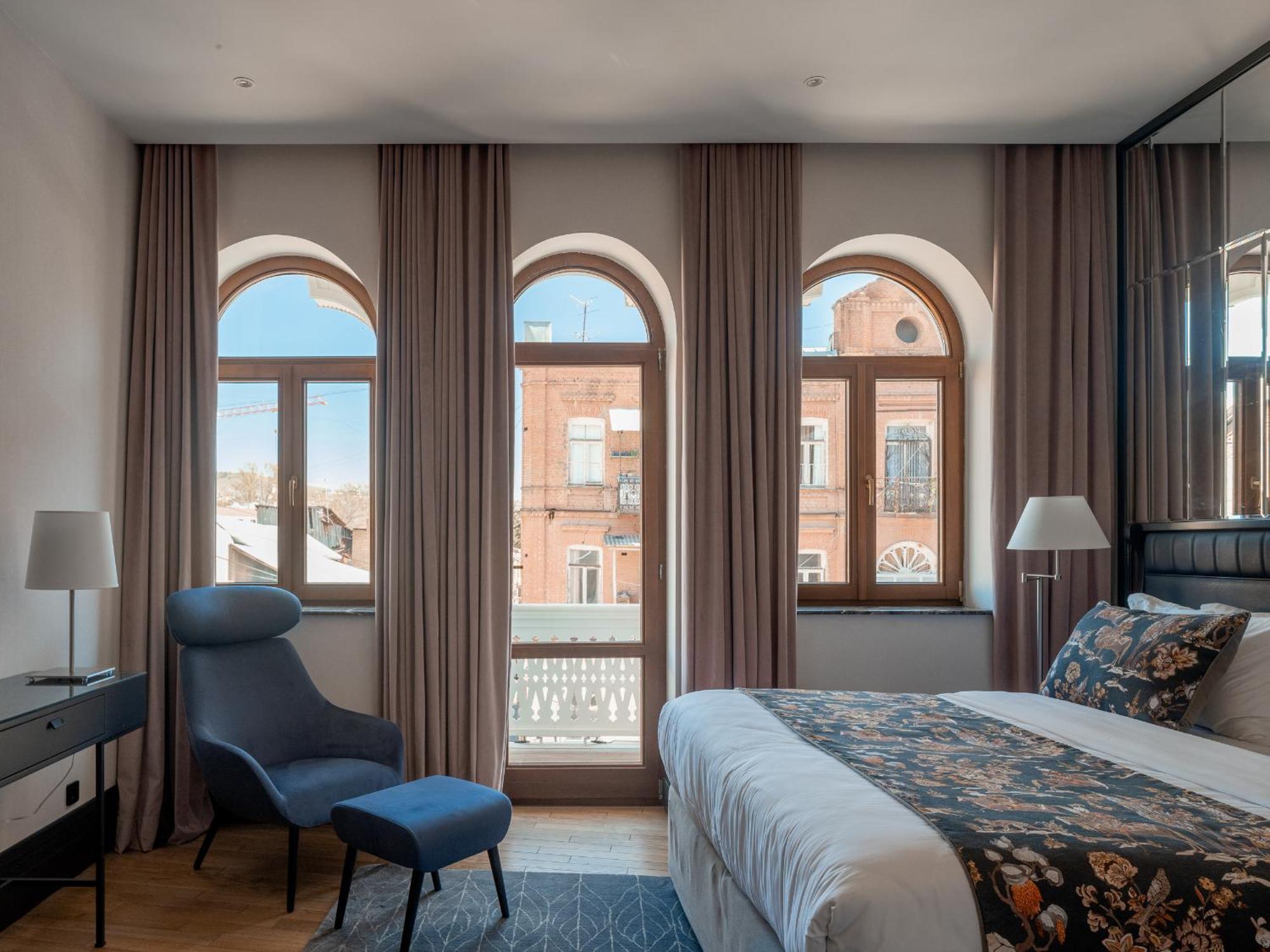 Puris Moedani Boutique Hotel Tbilisi ภายนอก รูปภาพ