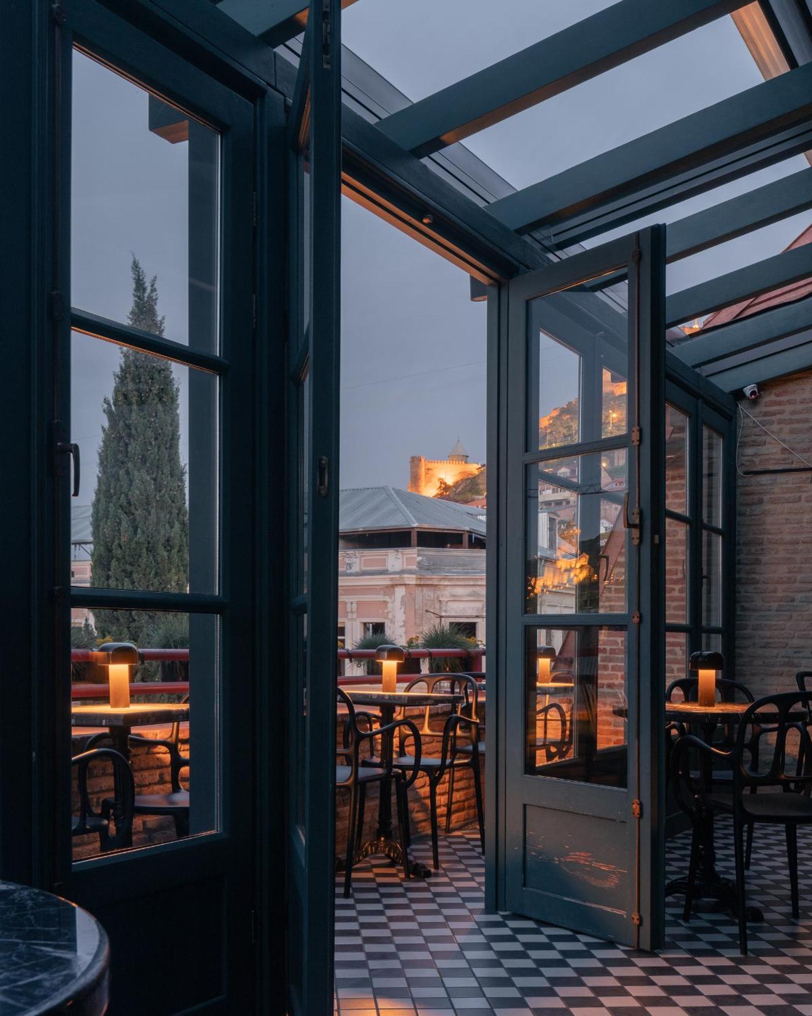 Puris Moedani Boutique Hotel Tbilisi ภายนอก รูปภาพ
